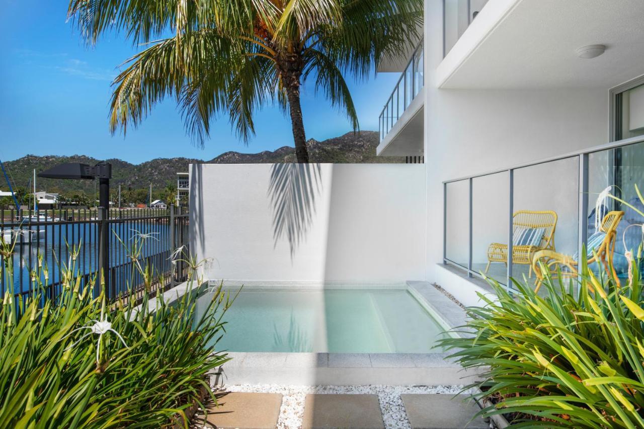 Peppers Blue On Blue Hotel Nelly Bay Exterior photo A private pool at a resort in Queensland, Australia
