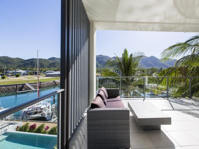 Peppers Blue On Blue Hotel Nelly Bay Exterior photo View from a balcony at the Mantra Trilogy
