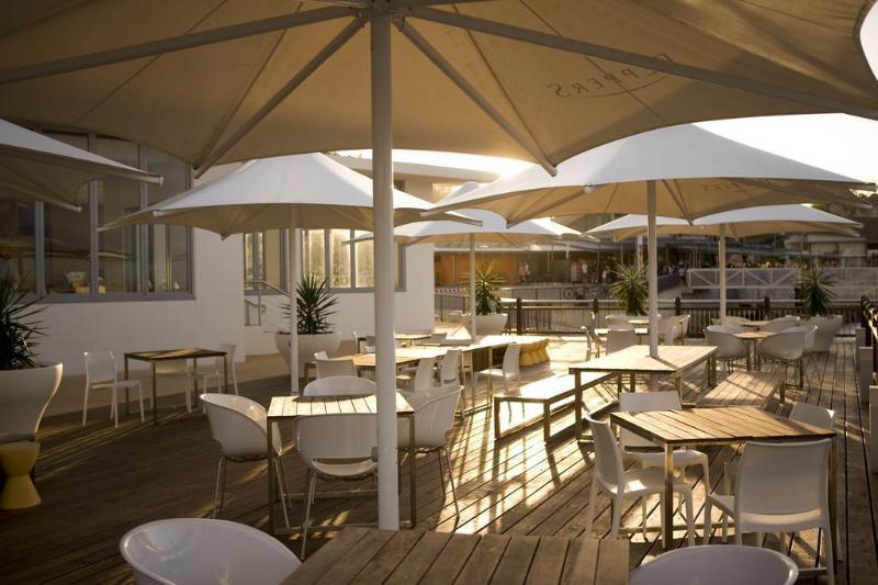 Peppers Blue On Blue Hotel Nelly Bay Exterior photo The restaurant